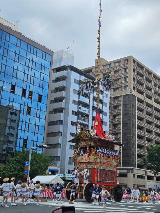 gion1
